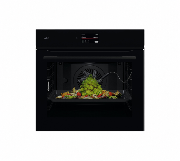 AEG NBP8S731AB Gloss Black SteamPro Sous Vide oven